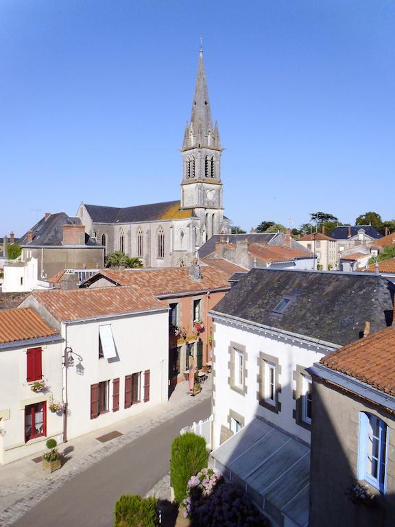 Le Petit Chateau - Tiffauges Proche Puy Dufou מראה חיצוני תמונה