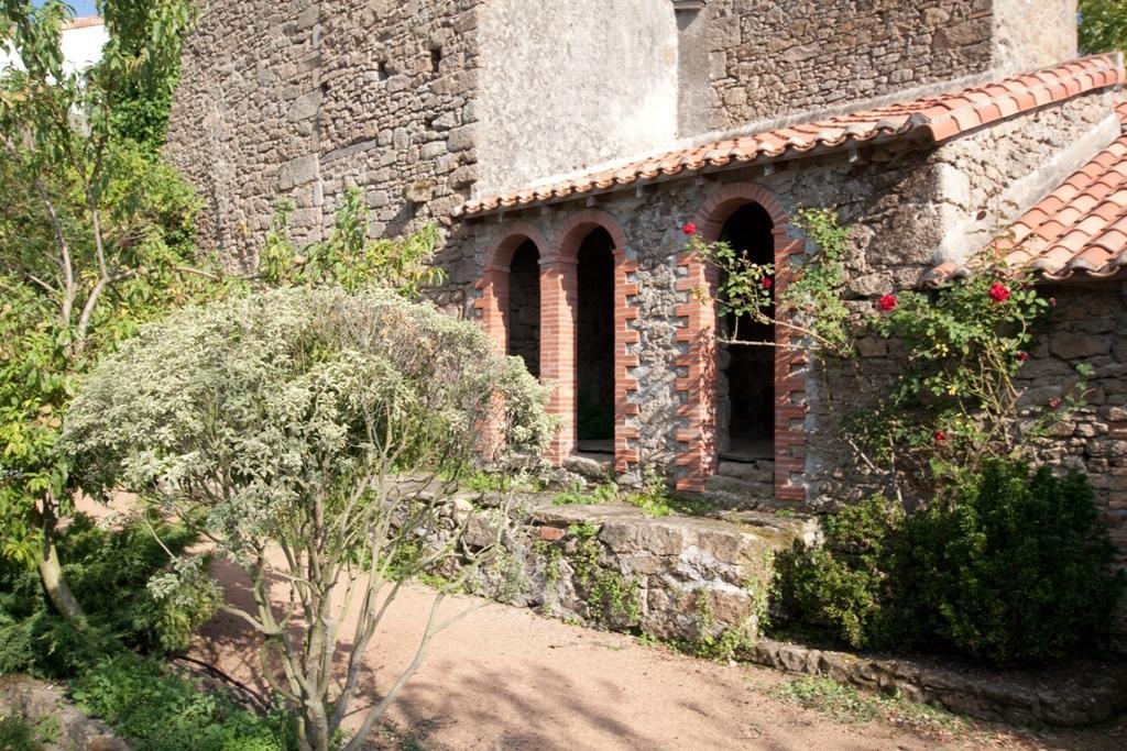 Le Petit Chateau - Tiffauges Proche Puy Dufou מראה חיצוני תמונה